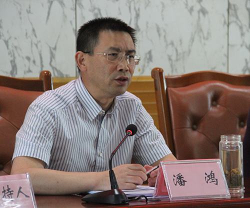 6月25日,广元中院党组副书记,副院长潘鸿,党组成员,执行局局长何伟